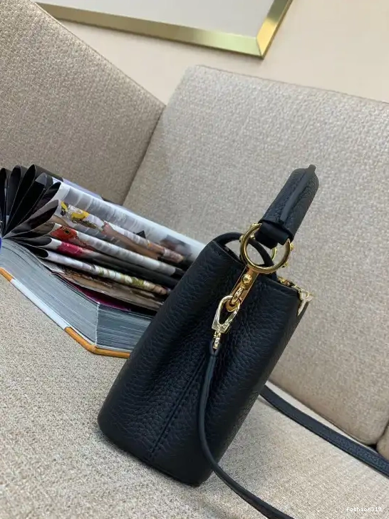 LOUIS CAPUCINES MINI VUITTON 0501
